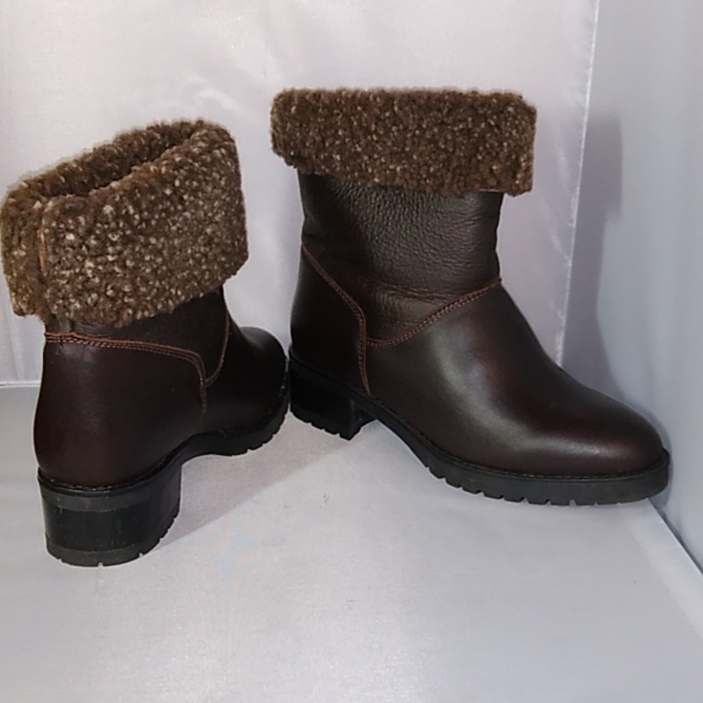 La Canadienne Brown Booties, Size 7